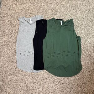 Glider Sleeveless tanks - size L & XL